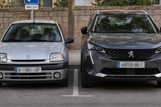 Comparativa urbana Renault y Peugeot 3008
